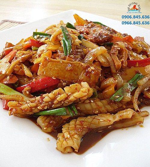 Các cách chế biến món ăn từ mực ống siêu ngon muc ong xao 1